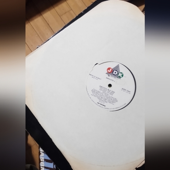 SMOOTH ICE - Picture 2 of 3